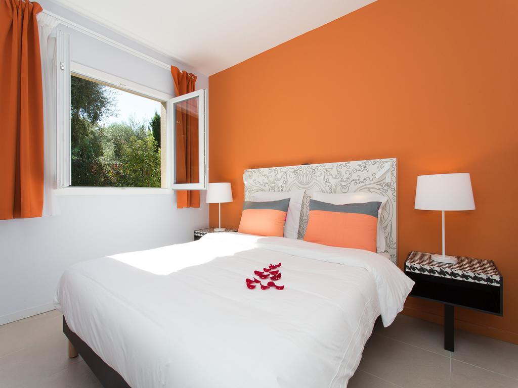 Adonis Mougins Aparthotel Exteriör bild