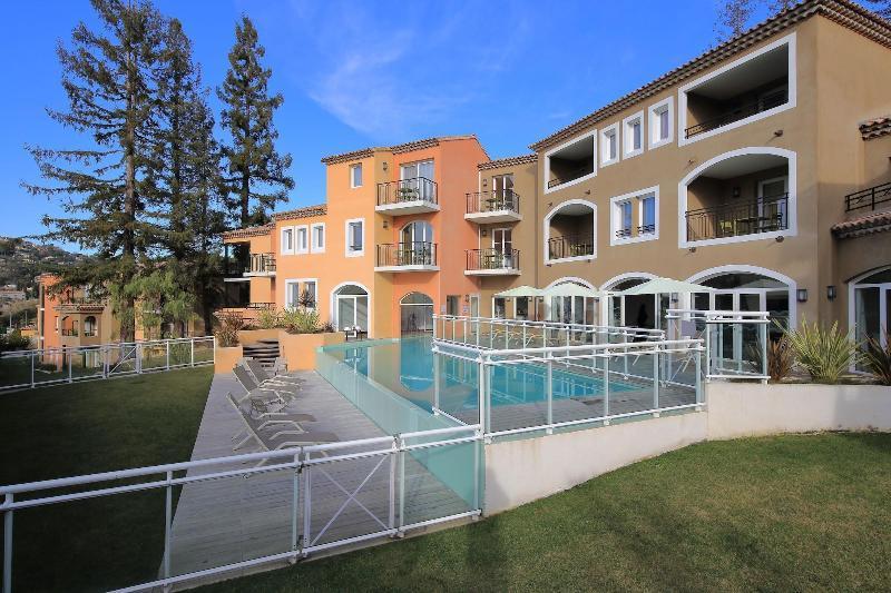 Adonis Mougins Aparthotel Exteriör bild
