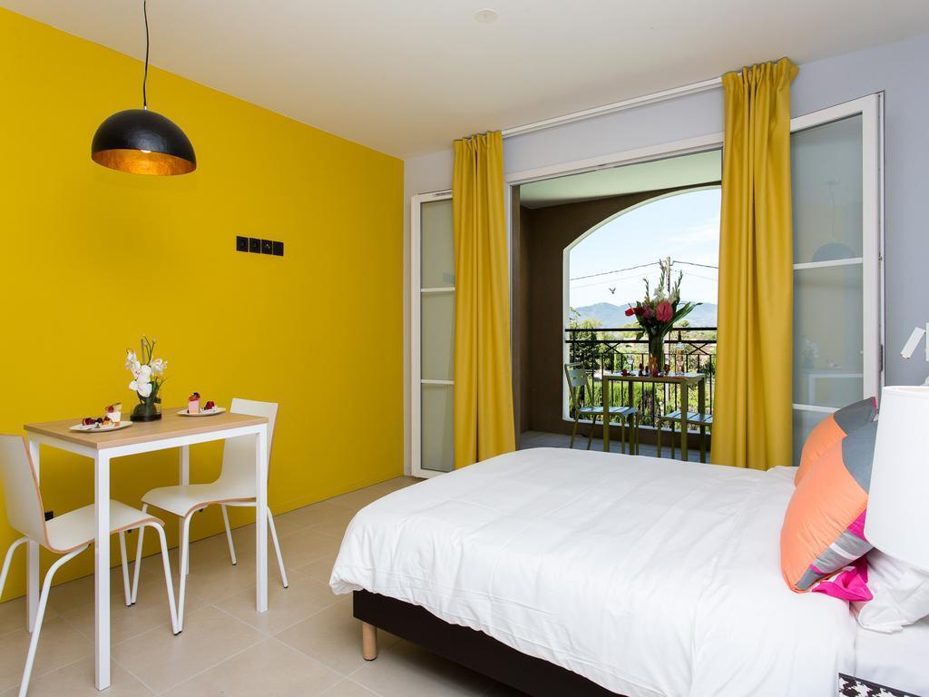 Adonis Mougins Aparthotel Exteriör bild