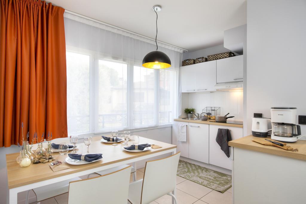Adonis Mougins Aparthotel Exteriör bild
