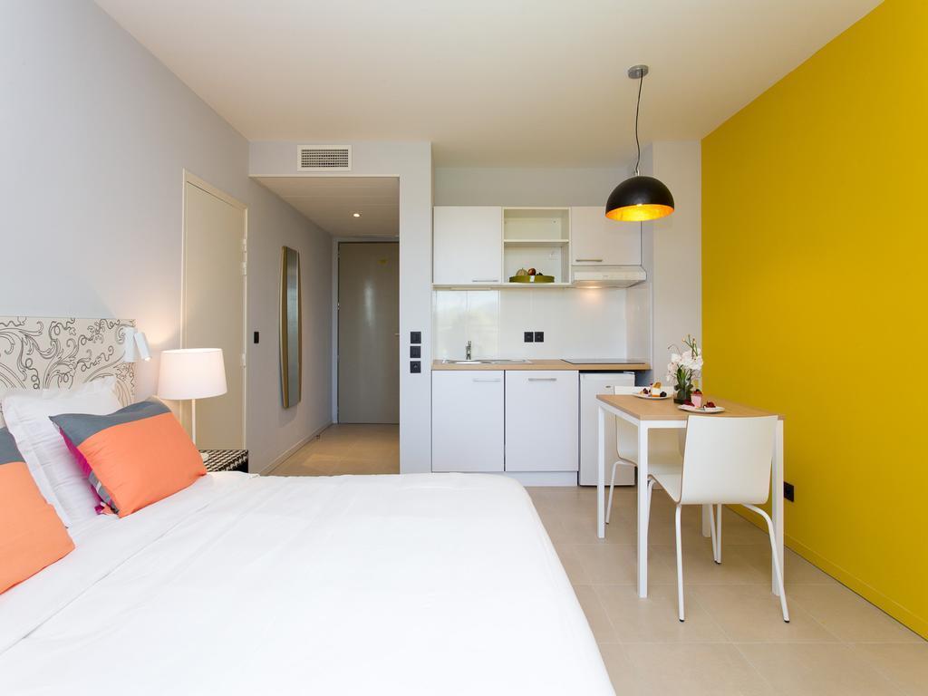 Adonis Mougins Aparthotel Exteriör bild
