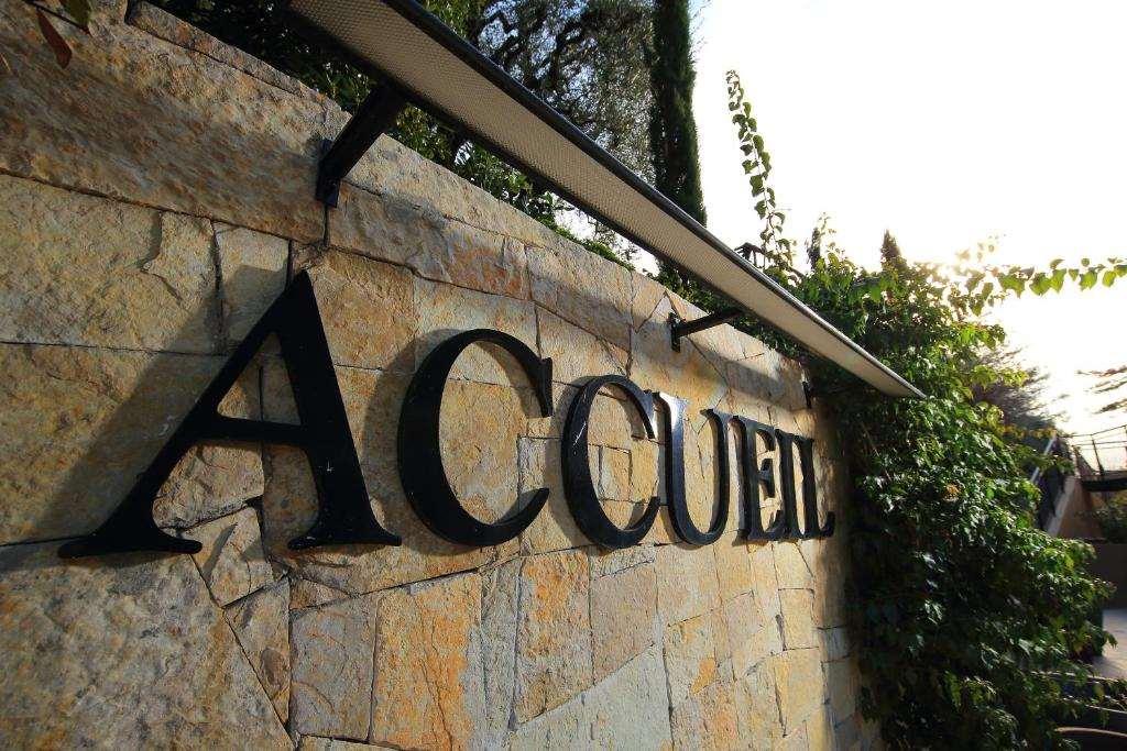 Adonis Mougins Aparthotel Exteriör bild