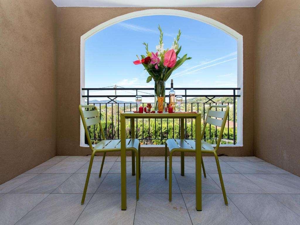Adonis Mougins Aparthotel Exteriör bild